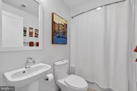 1309 D St SE, Washington, DC 20003 photo 29