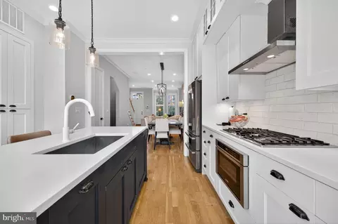 1309 D St SE, Washington, DC 20003 photo 10