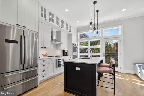 1309 D St SE, Washington, DC 20003 photo 8