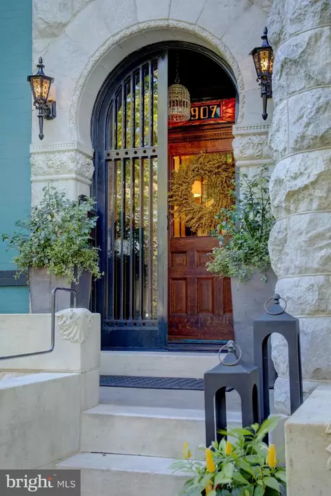 Entry Way - 907 E Capitol St SE, Washington, DC 20003 photo 1 of 7