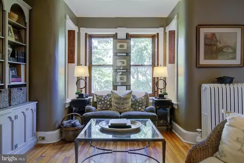 Living - 907 E Capitol St SE, Washington, DC 20003 photo 3 of 3