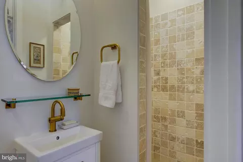 Bath - 907 E Capitol St SE, Washington, DC 20003 photo 5 of 6