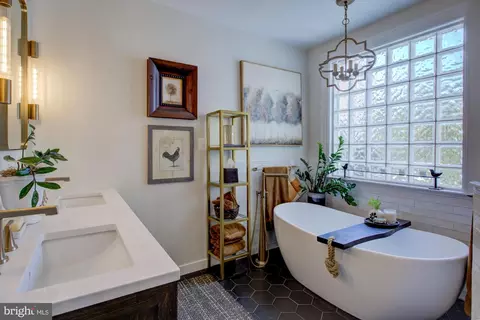 Bath - 907 E Capitol St SE, Washington, DC 20003 photo 1 of 6
