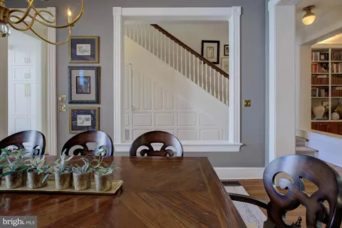 Dining - 907 E Capitol St SE, Washington, DC 20003 photo 5 of 6