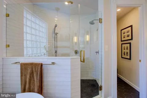 Bath - 907 E Capitol St SE, Washington, DC 20003 photo 2 of 6