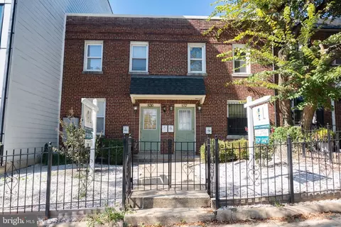 830 18th St NE, Washington, DC 20002 photo 1