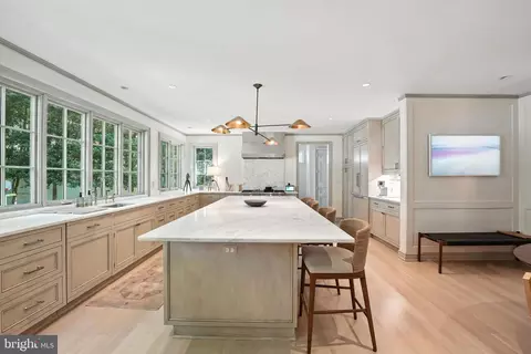 1804 45th St NW, Washington, DC 20007 photo 15