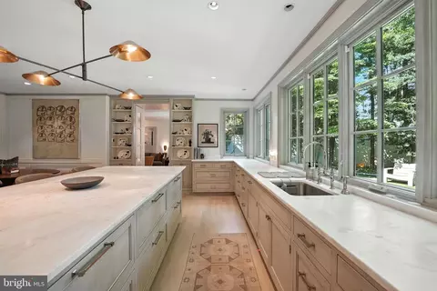 1804 45th St NW, Washington, DC 20007 photo 17