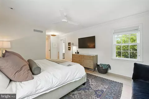 1804 45th St NW, Washington, DC 20007 photo 27