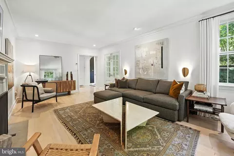 1804 45th St NW, Washington, DC 20007 photo 9