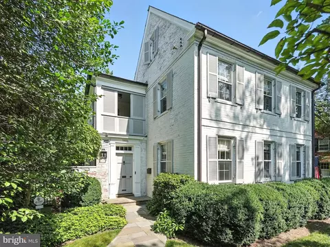1804 45th St NW, Washington, DC 20007