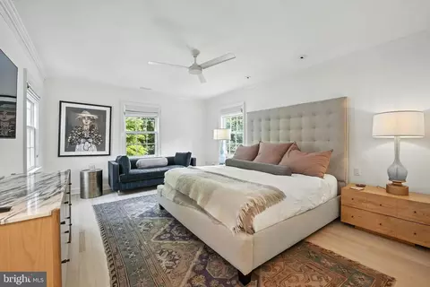 1804 45th St NW, Washington, DC 20007 photo 28