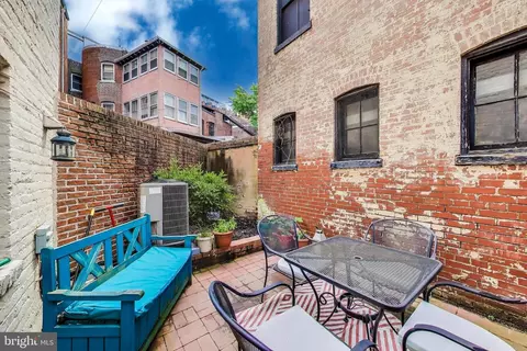 Exterior - 1502 13th St NW #1, Washington, DC 20005 photo 4 of 4