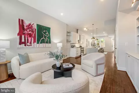 1304 F St NE #1, Washington, DC 20002