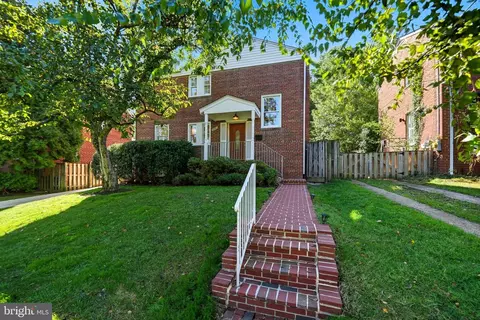 3012 Oliver St NW, Washington, DC 20015