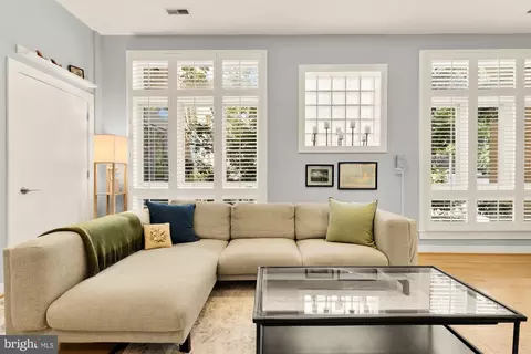 2363 Champlain St NW #26, Washington, DC 20009 photo 6
