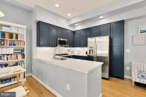 2363 Champlain St NW #26, Washington, DC 20009 photo 12