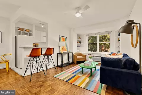 2130 N Street St NW #104, Washington, DC 20037
