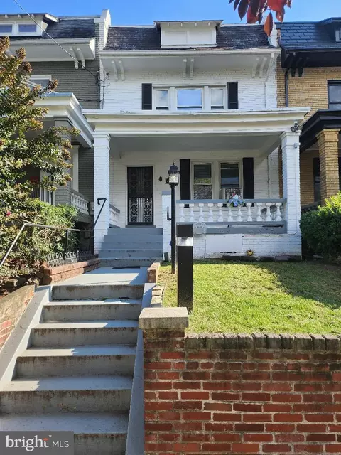 438 Emerson St NW, Washington, DC 20011