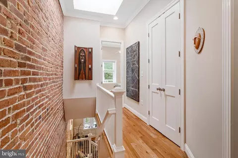 1749 Swann St NW, Washington, DC 20009 photo 34