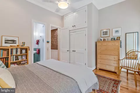 1749 Swann St NW, Washington, DC 20009 photo 22