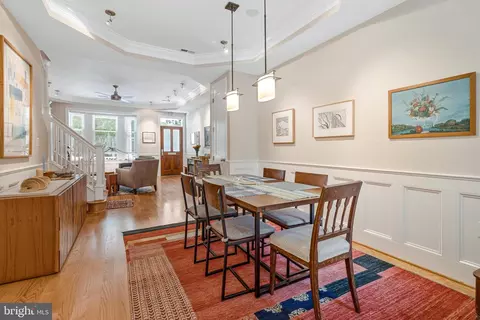 1749 Swann St NW, Washington, DC 20009 photo 10