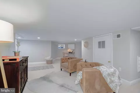 1255 I St NE, Washington, DC 20002 photo 31