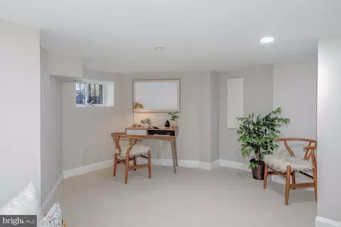 1255 I St NE, Washington, DC 20002 photo 32