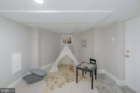 1255 I St NE, Washington, DC 20002 photo 34
