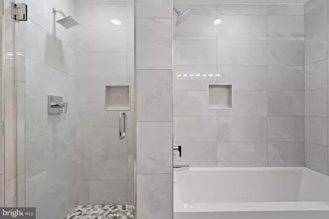 Bath - 910 9th St NE #1, Washington, DC 20002 photo 1 of 6
