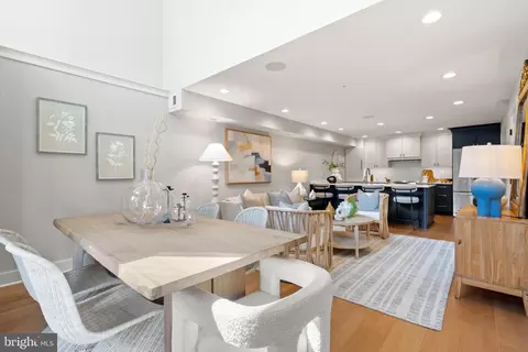 Dining - 910 9th St NE #1, Washington, DC 20002 photo 1 of 3
