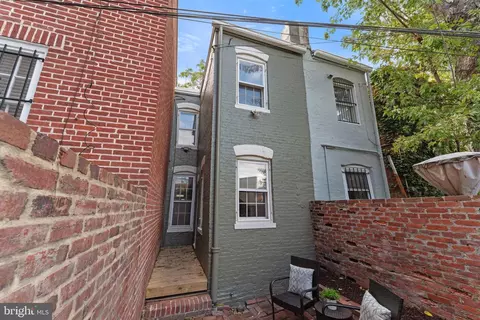 Exterior - 307 4th St NE, Washington, DC 20002 photo 3 of 6