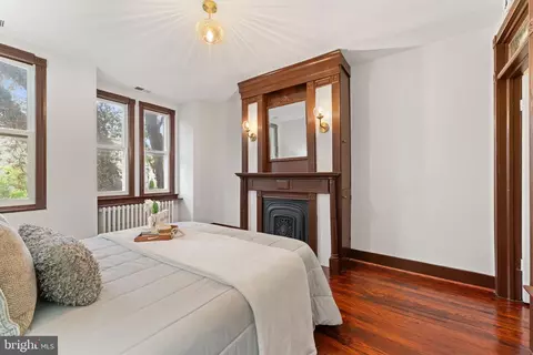 Bedroom - 307 4th St NE, Washington, DC 20002 photo 2 of 3