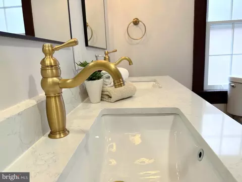 Bath - 307 4th St NE, Washington, DC 20002 photo 5 of 8