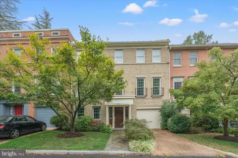 2775 Unicorn Ln NW, Washington, DC 20015