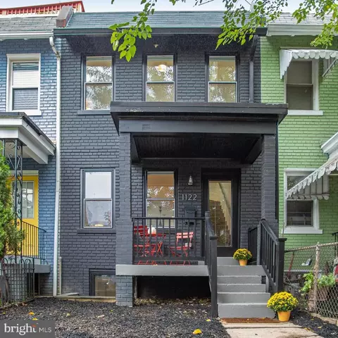 1122 Abbey Pl NE, Washington, DC 20002