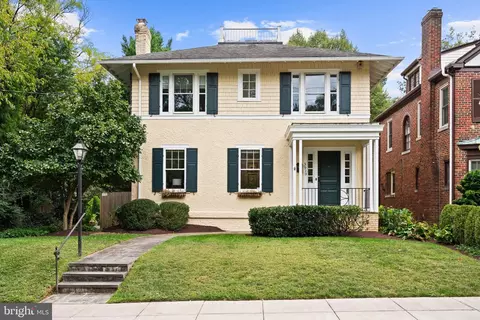 3910 Livingston St NW, Washington, DC 20015