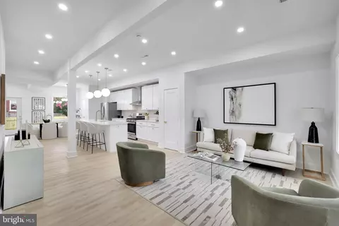 746 Newton Pl NW, Washington, DC 20010