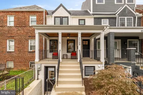 1739 D St NE, Washington, DC 20002