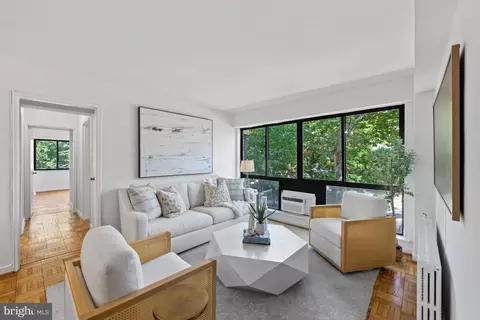 3901 Tunlaw Rd NW #606, Washington, DC 20007