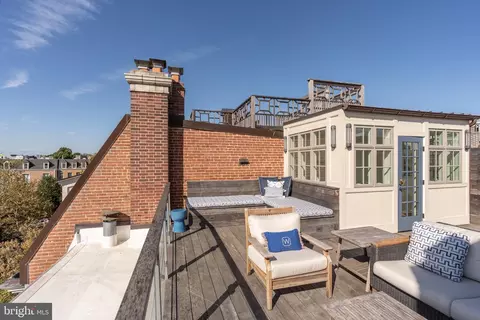 Exterior - 2131 Bancroft Pl NW, Washington, DC 20008 photo 8 of 10