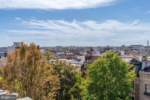 View/Area - 2131 Bancroft Pl NW, Washington, DC 20008 photo 2 of 3