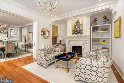 Living - 2131 Bancroft Pl NW, Washington, DC 20008 photo 3 of 5
