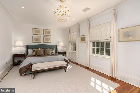Bedroom - 2131 Bancroft Pl NW, Washington, DC 20008 photo 1 of 7