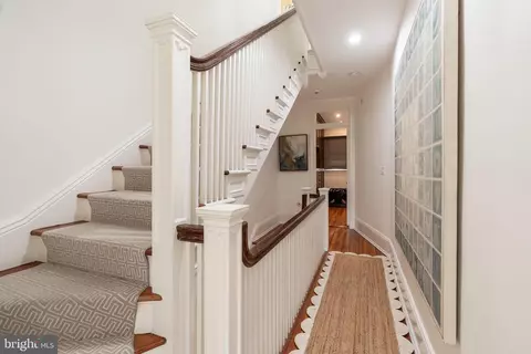 Entry Way - 2131 Bancroft Pl NW, Washington, DC 20008 photo 8 of 11