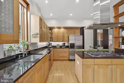 Kitchen - 135 13th St NE, Washington, DC 20002 photo 3 of 6