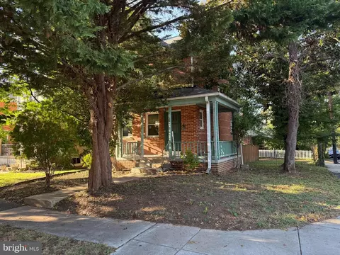 Exterior - 4501 Harrison St NW, Washington, DC 20015 photo 10 of 25