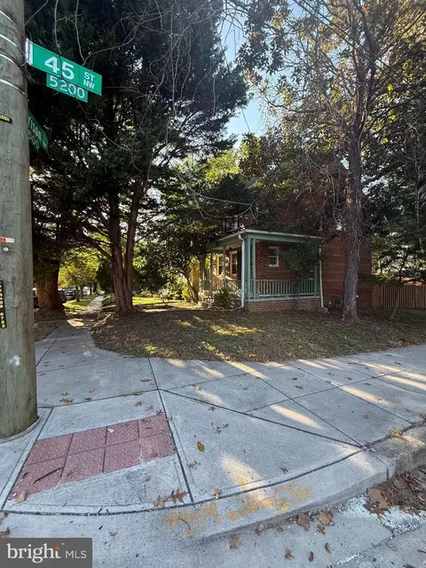 Exterior - 4501 Harrison St NW, Washington, DC 20015 photo 4 of 25