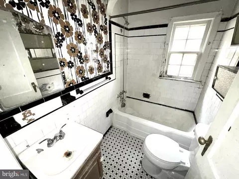 Bath - 4501 Harrison St NW, Washington, DC 20015 photo 2 of 3