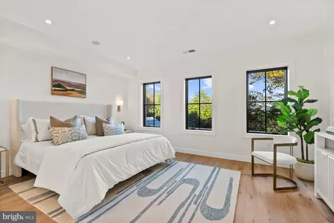Bedroom - 1922 35th St NW, Washington, DC 20007 photo 1 of 3